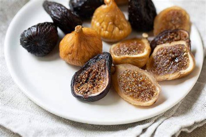 Are figs high in fiber