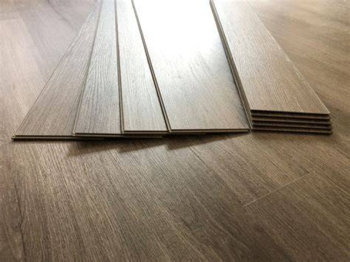 What does vinyl floors look like
